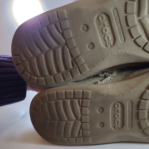 Crocs Santa Cruz Canvas Slip-On Shoes Loafers Men's 9 Tan Khaki Distressed Vibe - Picture 8 of 10